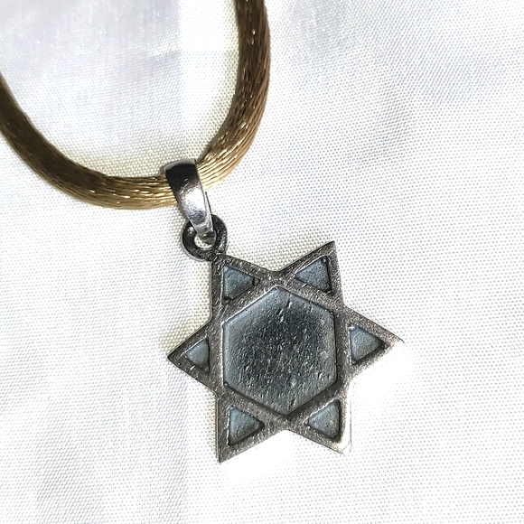 NEW .925 Sterling Silver Star of David Pendant Jewelry! Oxidized. Satin 16" Neck - Picture 2 of 6